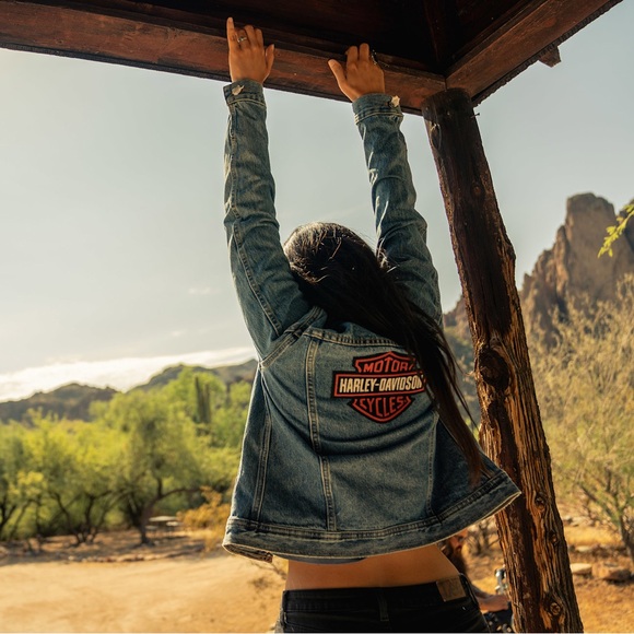 HARLEY DAVIDSON $120 Women's Essential Bar & Shield Denim Jacket - Medium Indigo - Picture 7 of 9